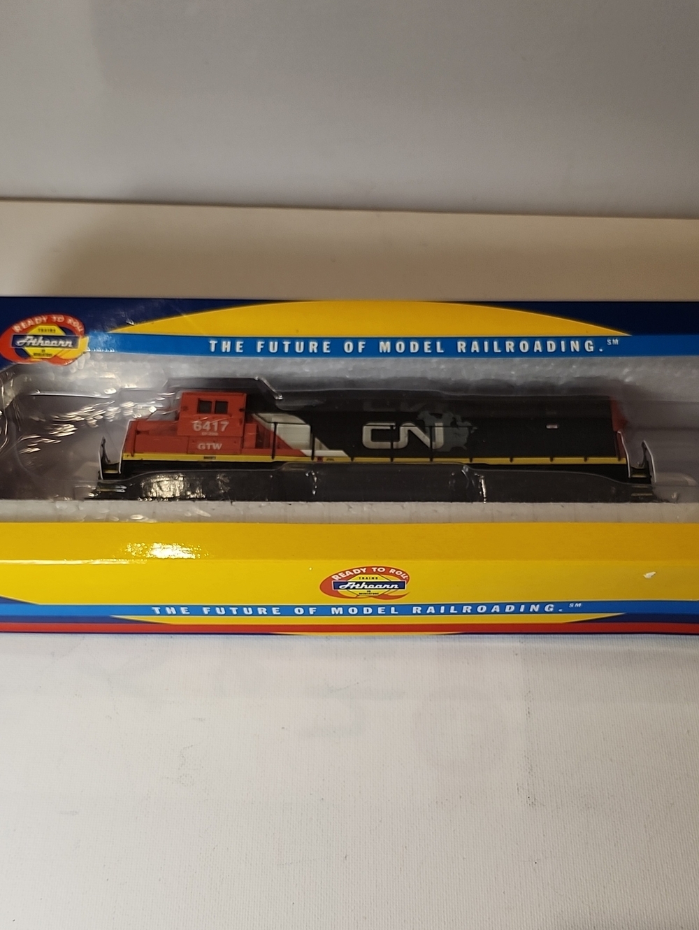 New Athearn CN Black and Red Model Locomotive Toy 89728